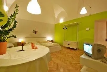 U Zlate Podkovy - At The Golden Horseshoe Prága Apartman